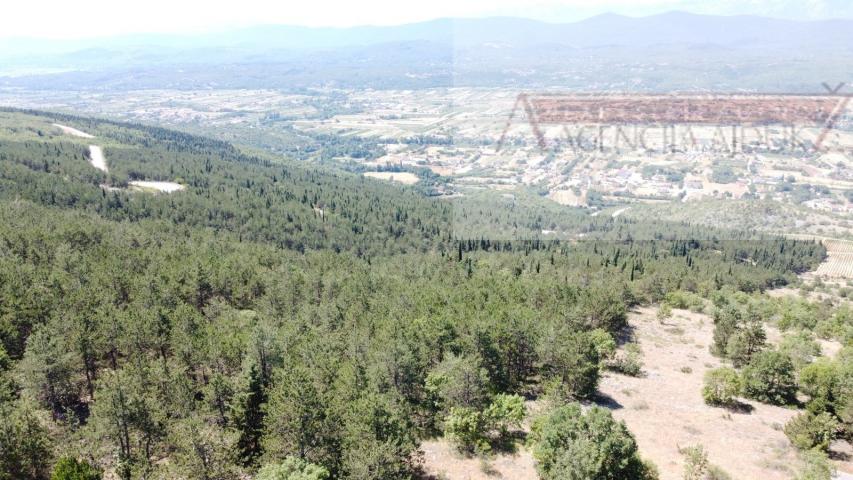 Imotski Proložac kuća  u izgradnji + velika okućnica 2000 m2 