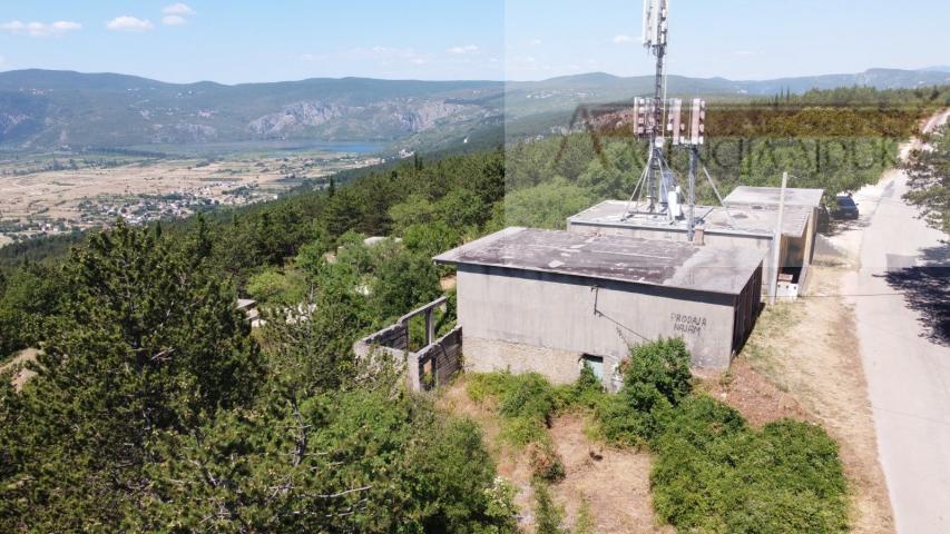 Imotski Proložac kuća  u izgradnji + velika okućnica 2000 m2 