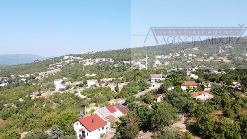 Imotski - Vinjani Donji 2348 m2 građevinsko zemljište