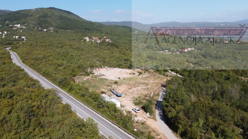 Imotski 8883 m2 građevinsko zemljište - NOVO!!