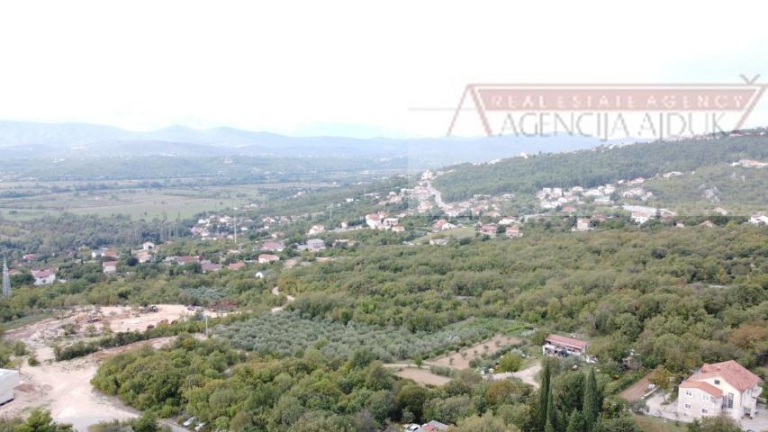 Imotski građevinsko zemljište 1571 m2 Vinjani Donji