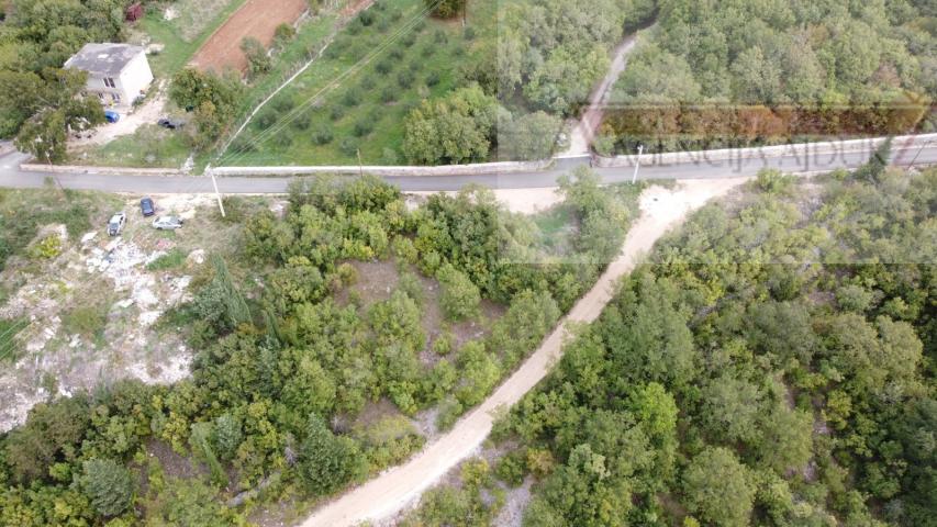 Imotski građevinsko zemljište 1571 m2 Vinjani Donji