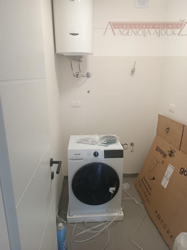 Imotski nova kuća 199 m2 + bazen - top ponuda + zamjena!
