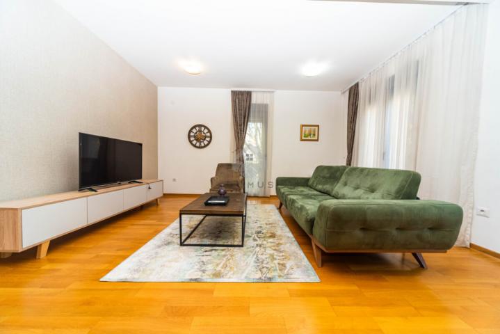 Dvosoban namješten stan 70m2, Centar - Podgorica