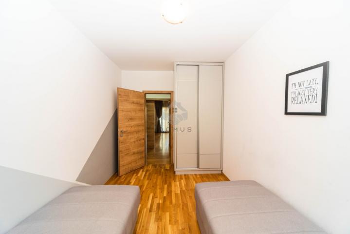 Dvosoban namješten stan 70m2, Centar - Podgorica