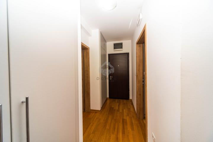 Dvosoban namješten stan 70m2, Centar - Podgorica