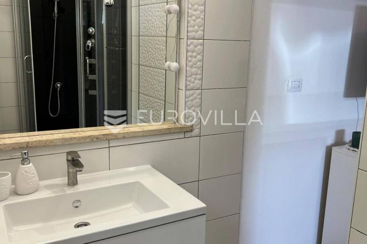 Istra, Šišan, prizemnica s bazenom i građevinskim zemljištem na mirnoj lokaciji