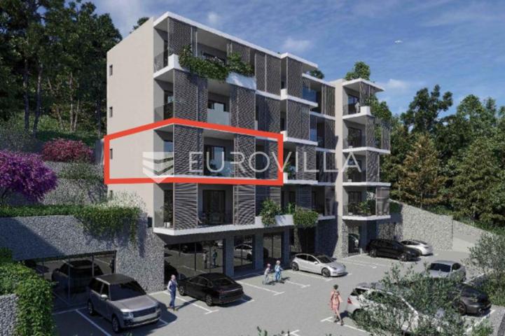 Omiš, trosoban stan u novogradnji na mirnoj lokaciji okruženoj zelenilom, 83,53 m²