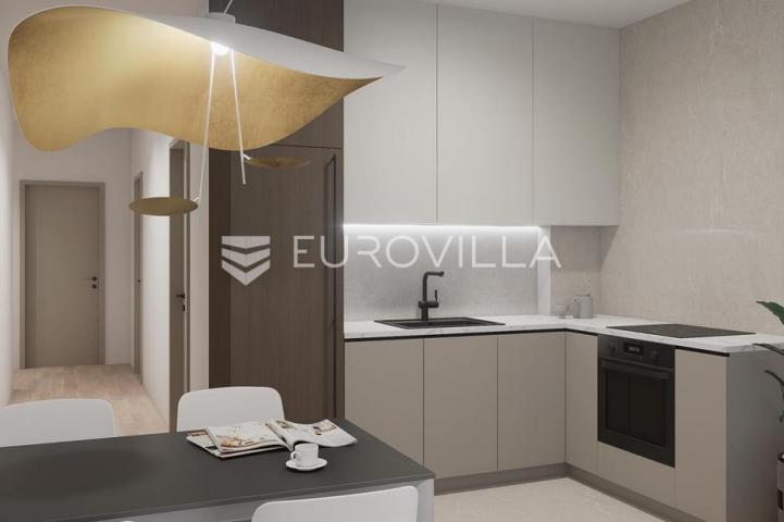 Omiš, trosoban stan u novogradnji na mirnoj lokaciji okruženoj zelenilom, 83,53 m²