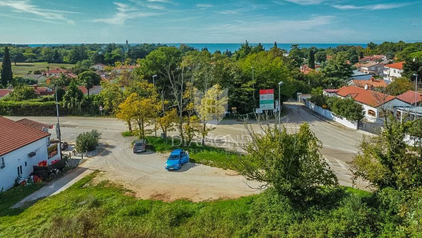 Umag okolica, zemljište sa potencijalom za investiciju 450 m od mora!