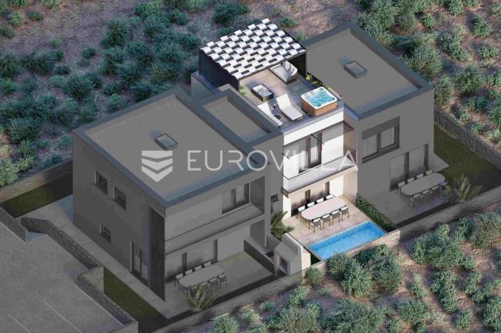 Vodice, moderna trojna kuća, 103 m²