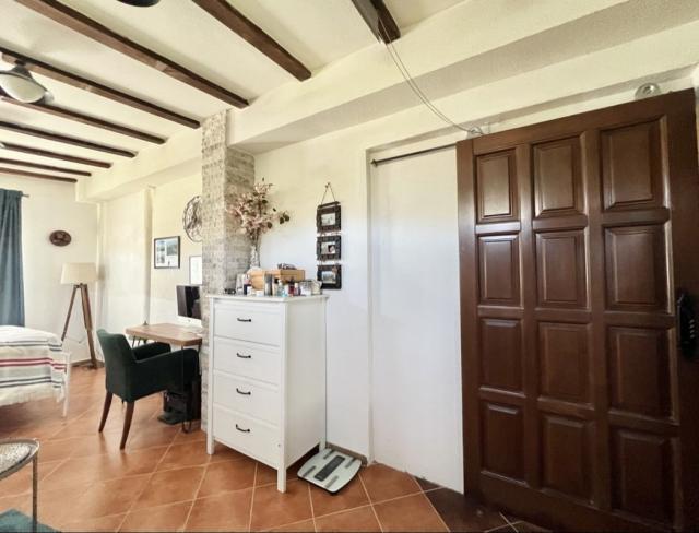 House with Garden and Stunning Mountain Views in Bar, Shushan District