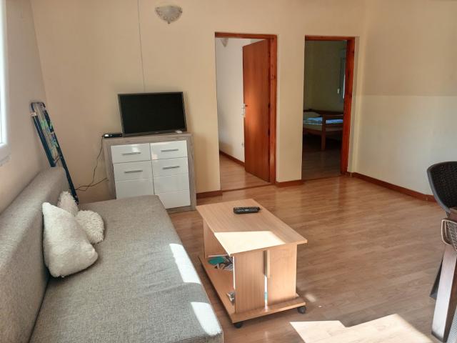 Kuća na Prodaju u Sutomoru, Zagradje