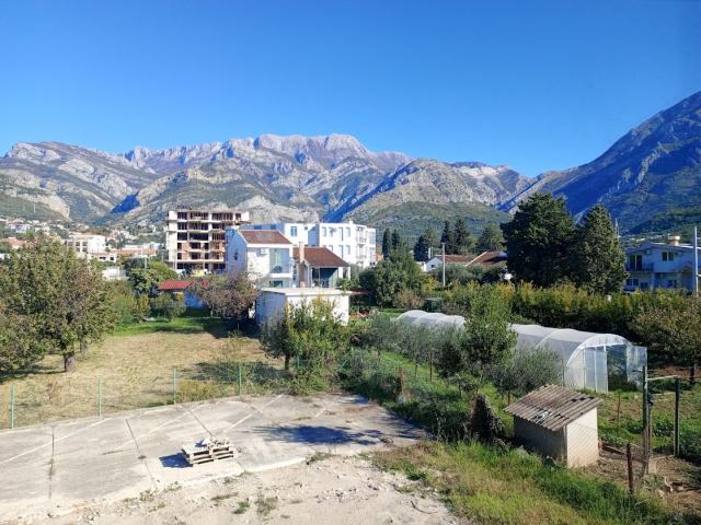 Neu Reihenhaus mit Großem Garten und Herrlichem Bergblick im Polje, Bar