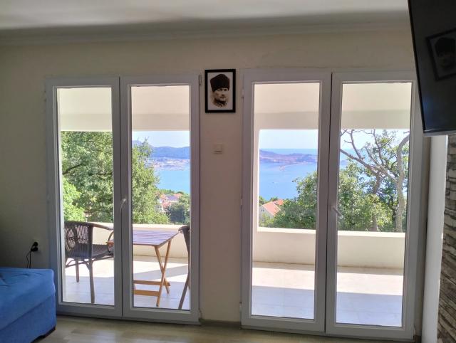 Zweistöckiges Haus mit atemberaubendem Meerblick Zum Verkauf im Bar, Susanj