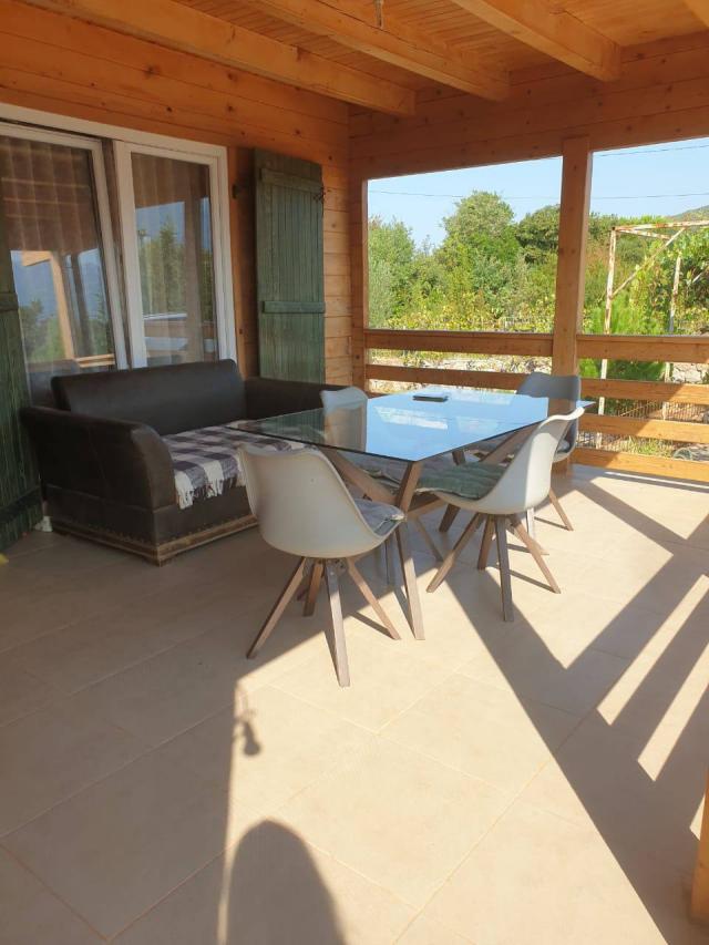Three-house complex for Sale with a spacious landscaped plot and swimming pool in Zagora, Budva