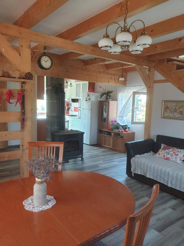 Three-house complex for Sale with a spacious landscaped plot and swimming pool in Zagora, Budva