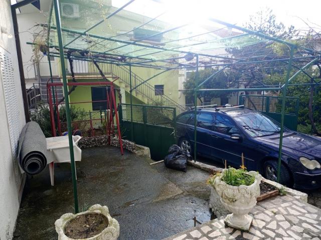 Kuća za Renoviranje na prodaju u Šušnju, Bar