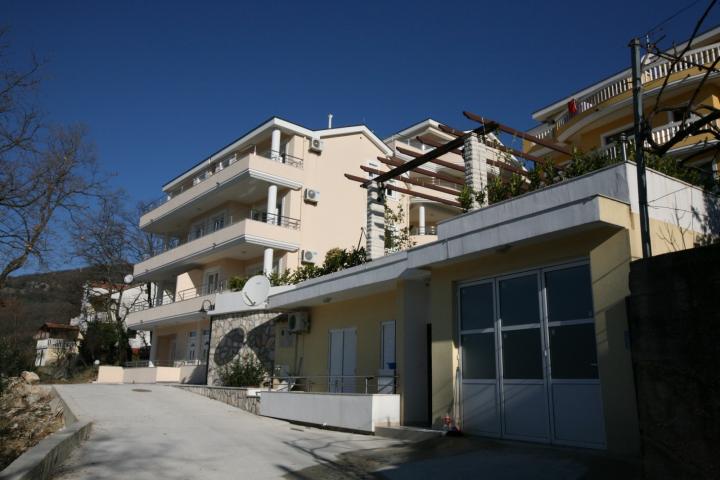 Elegant Three-Bedroom Apartment in Herceg Novi