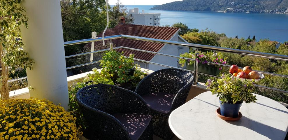Elegant Three-Bedroom Apartment in Herceg Novi