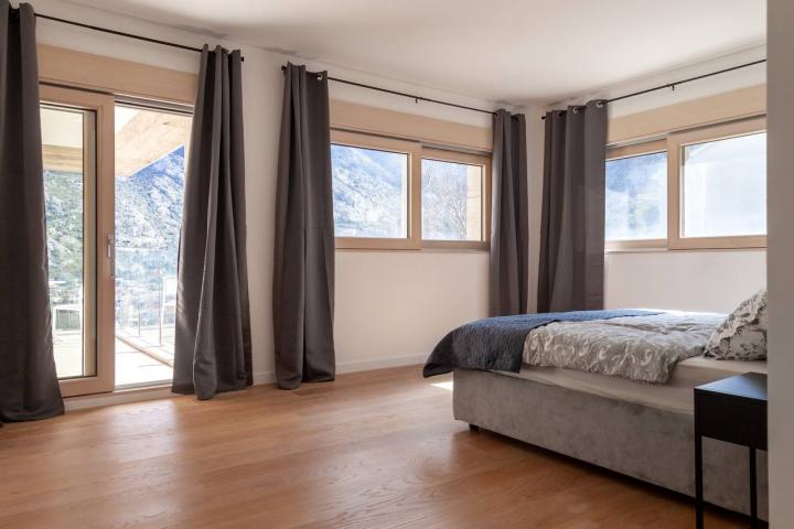 Zwei-Zimmer-Wohnung mit Traumhaftem Blick auf die Bucht von Kotor zu Verkaufen