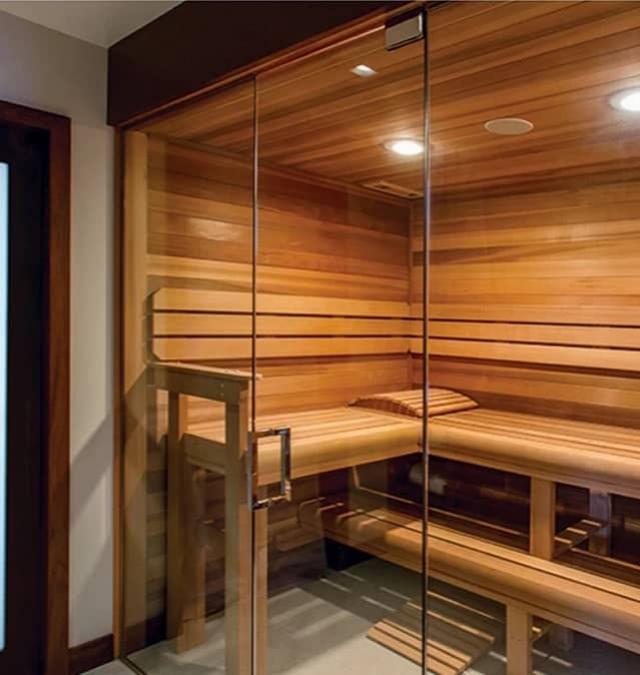 Garsonjera na prodaju u centru Budve – Allure Condo Hotel 4*