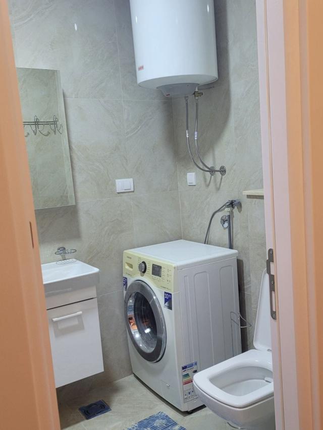 Moderan jednosoban stan na prodaju u Baru
