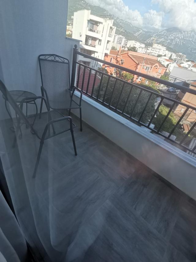 Moderan jednosoban stan na prodaju u Baru