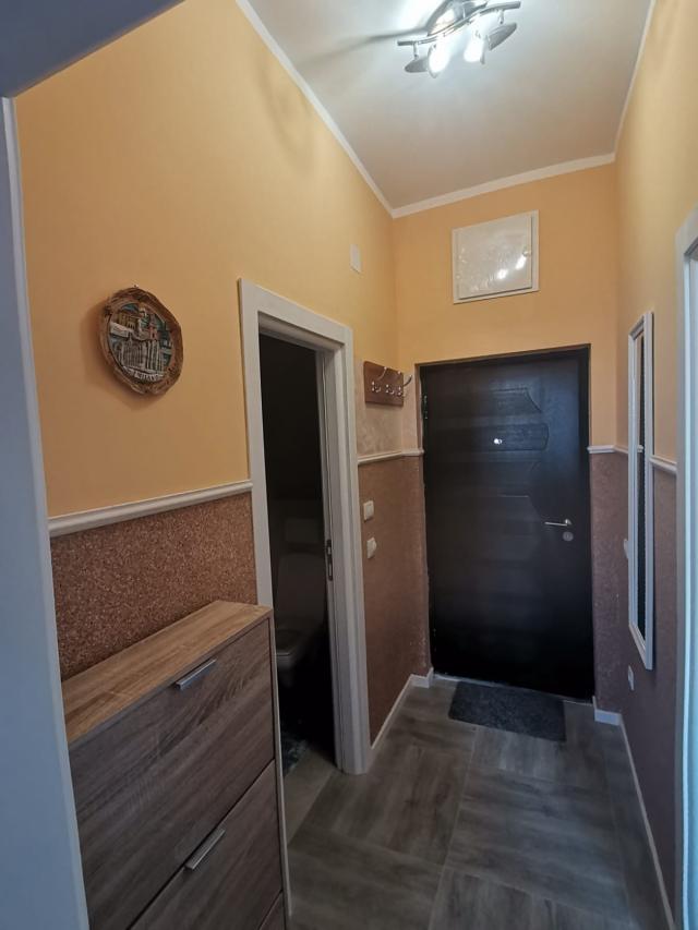 Moderan jednosoban stan na prodaju u Baru