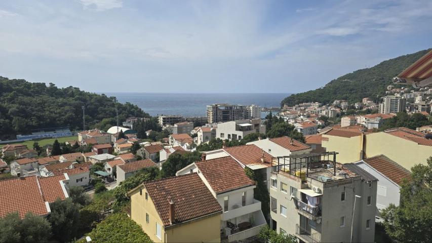 ZweizimmerWohnung mit Meerblick zum Verkauf in Petrovac