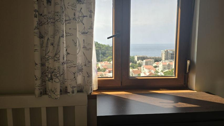 ZweizimmerWohnung mit Meerblick zum Verkauf in Petrovac