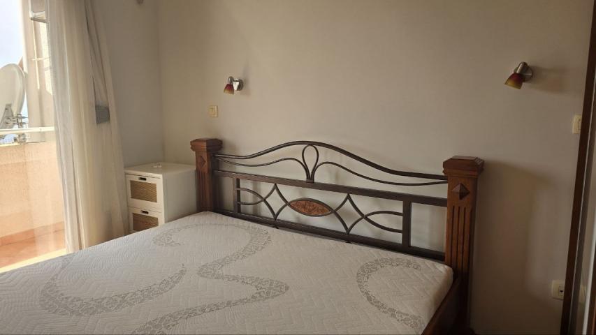 ZweizimmerWohnung mit Meerblick zum Verkauf in Petrovac