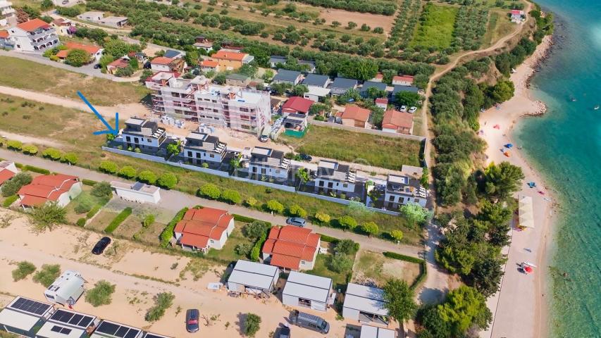 Prodaja, Pakoštane,3 sobni apartman u prizemlju 148m2 s terasom 