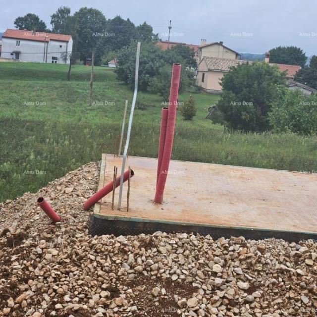 Građevinsko zemljište Prodaja - građevinsko zemljište s dozvolom i započetom gradnjom, blizina Barba
