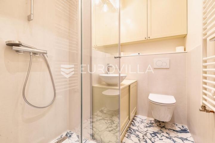 Zagreb, Centar, Ilica novouređen dvosoban stan s vrtom i terasom, 60 m²