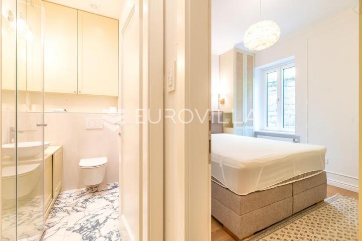 Zagreb, Centar, Ilica novouređen dvosoban stan s vrtom i terasom, 60 m²