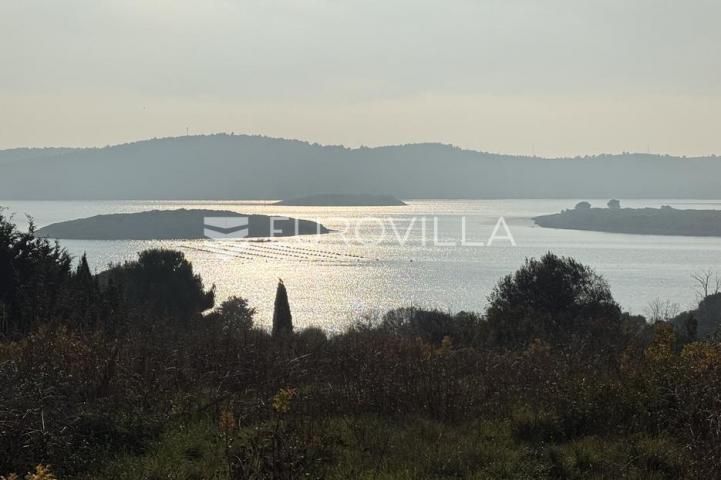 Medulin, Pomer, građevinsko zemljište s otvorenim pogledom na more, 1526 m²