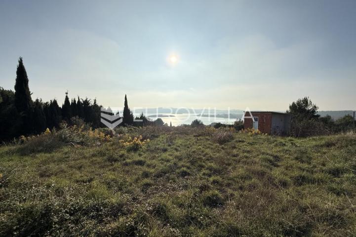 Medulin, Pomer, građevinsko zemljište s otvorenim pogledom na more, 1526 m²
