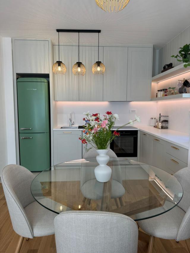 Prodaja luksuznog jednosobnog stana 46 m² – Central Point, Podgorica