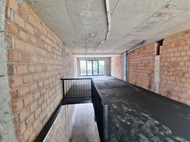 Izdavanje poslovnog prostora 134 m² sa parkingom – Rozino, Budva