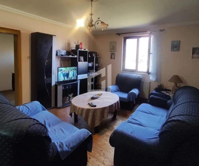 Kuća 260 m² na Prodaju – Spuž, Danilovgrad