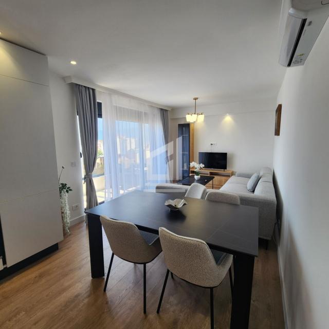 Stan 45 m² na Izdavanje – Tivat