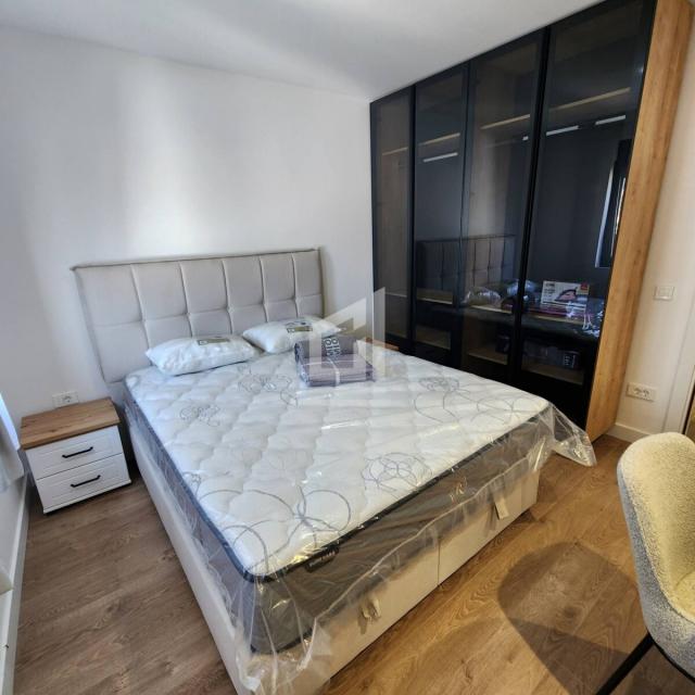 Stan 45 m² na Izdavanje – Tivat