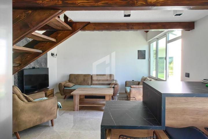 Kuća 220 m² na Prodaju – Bar