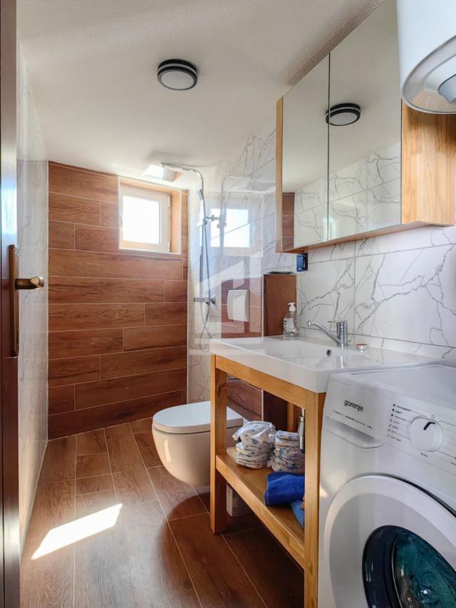 Kuća 220 m² na Prodaju – Bar