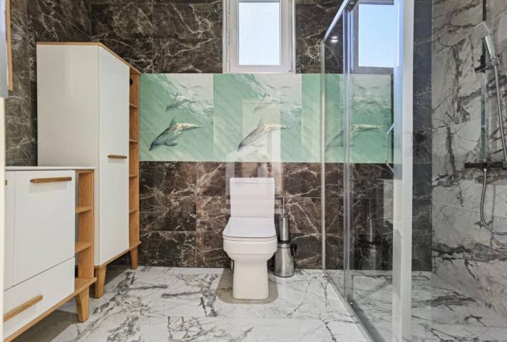 Kuća 220 m² na Prodaju – Bar