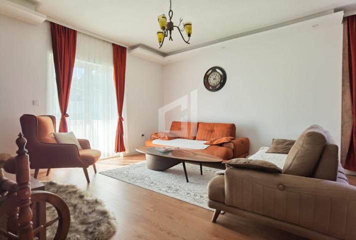 Kuća 220 m² na Prodaju – Bar