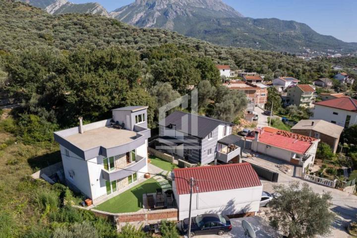 Kuća 220 m² na Prodaju – Bar