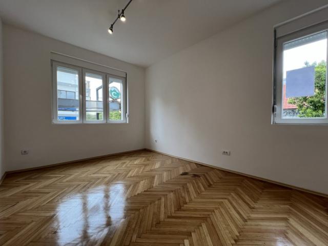Poslovni prostor 61 m² na Izdavanje – Centar, Podgorica