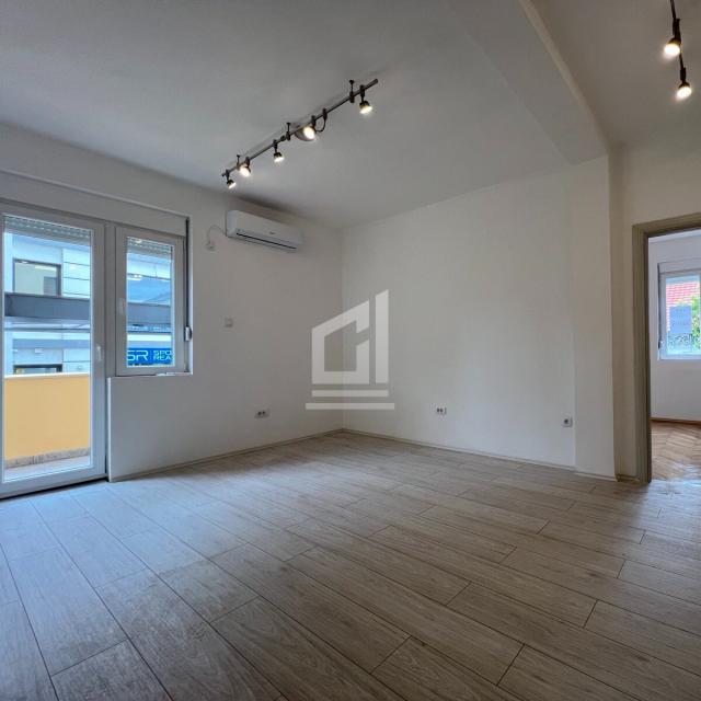 Poslovni prostor 61 m² na Izdavanje – Centar, Podgorica